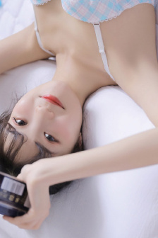 初体验在线